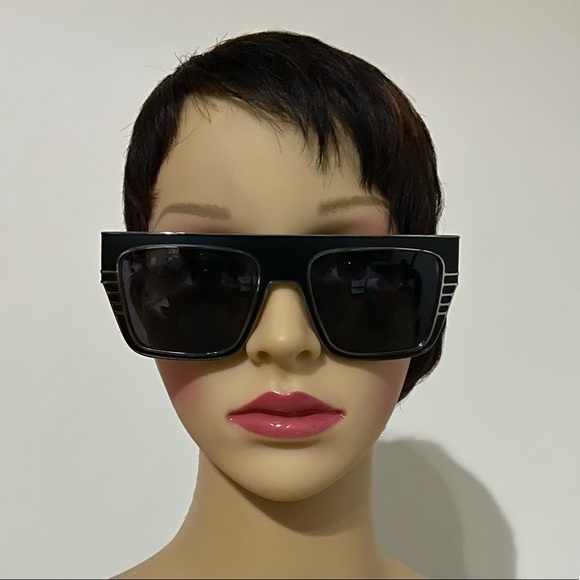ILL.I By Will. I. Am WA503S04 Square Sungl… main image 9